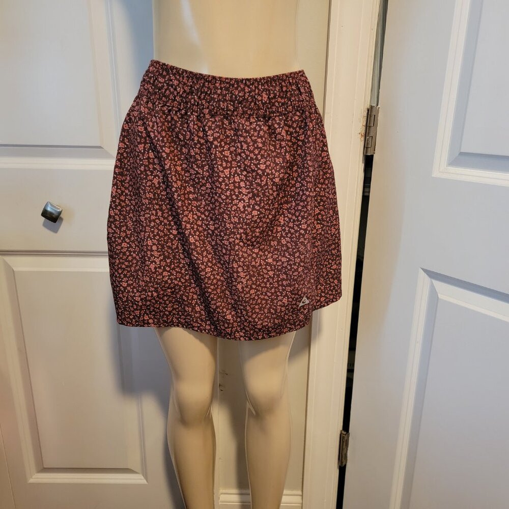 Gerry Burgundy/Brown Ditzy Floral Mini Pull On Active Skort or Skirted Shorts - Picture 5 of 10
